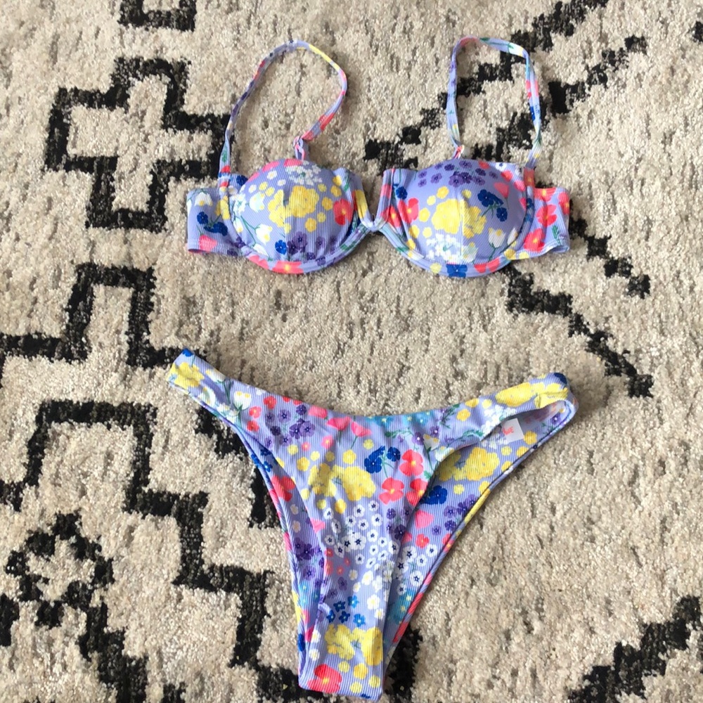 Floral print bikini